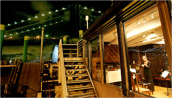 21bargespan-1-articleLarge