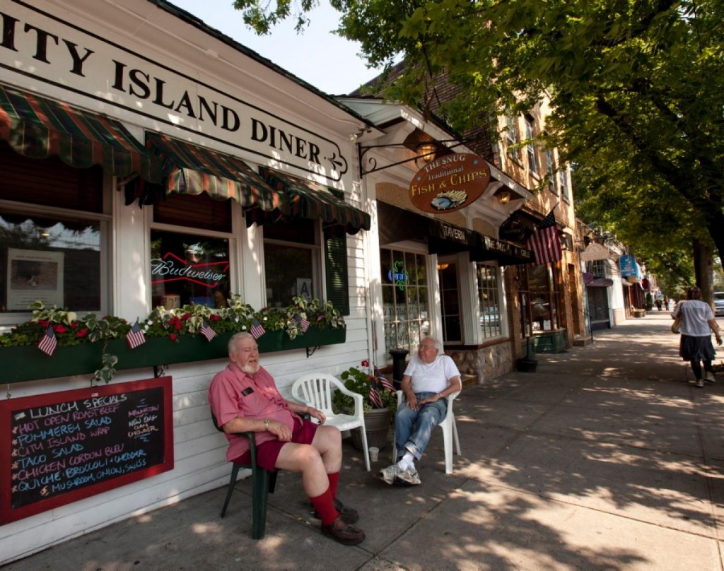 city-island-ave