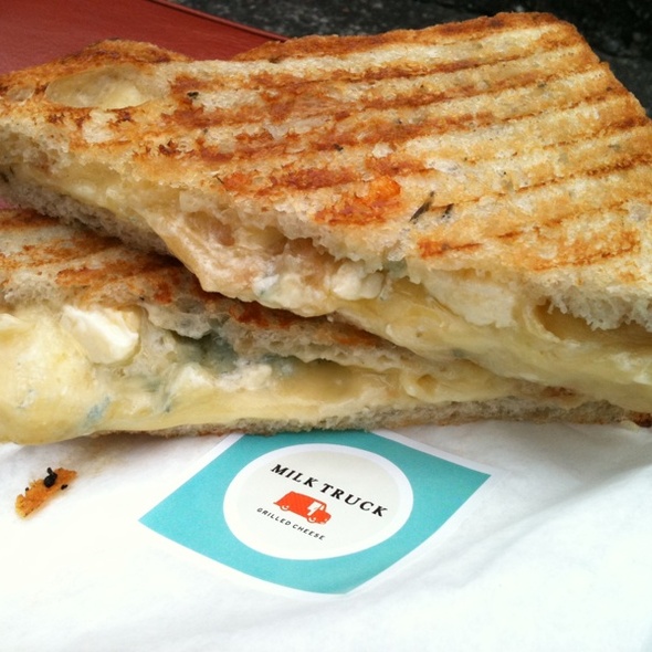 10Milk Truck Grilled Cheese_damianbasille