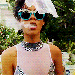 5weed_rihannacarnival