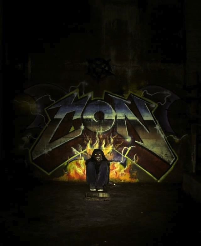 desktop-1417819799