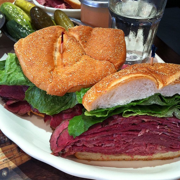 2Second Avenue Deli_laurafroelichfoodspott