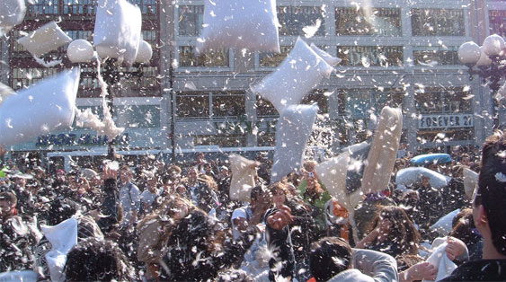 Pillow_Fight