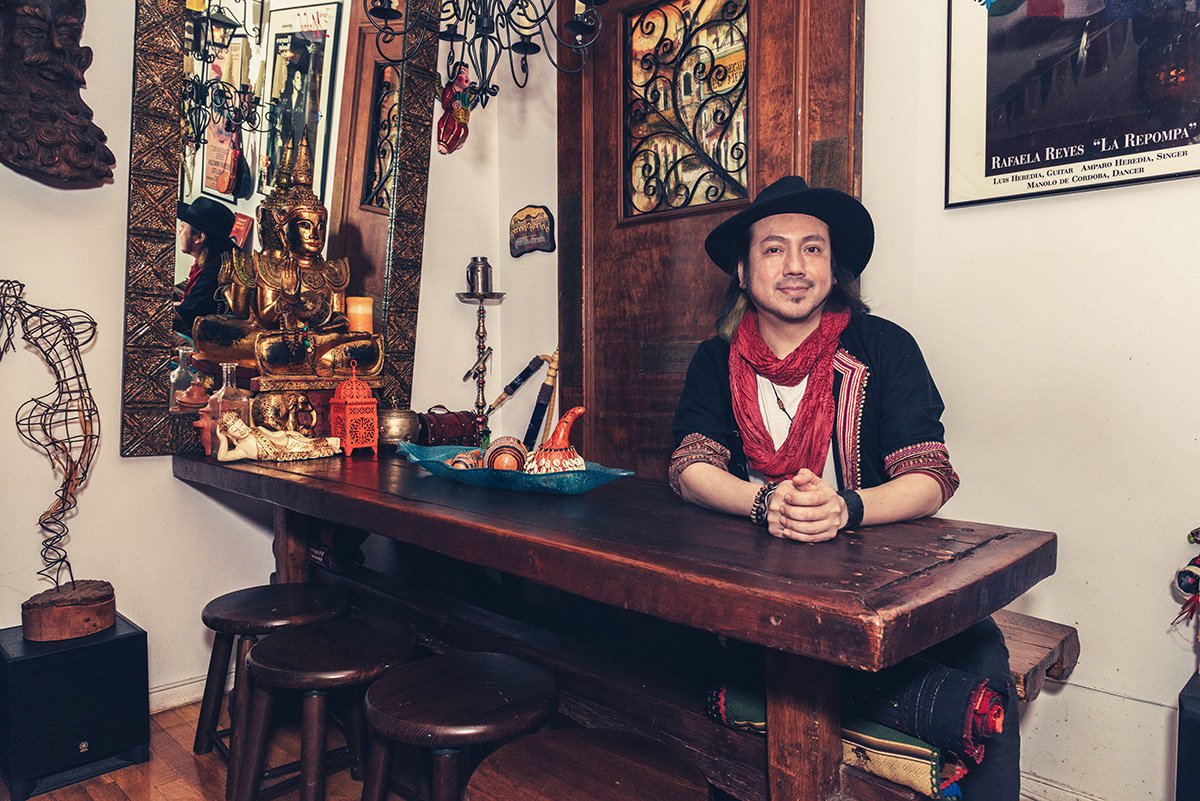 Hector-Casteneda-Spanish-Harlem-Apartment-14jpg