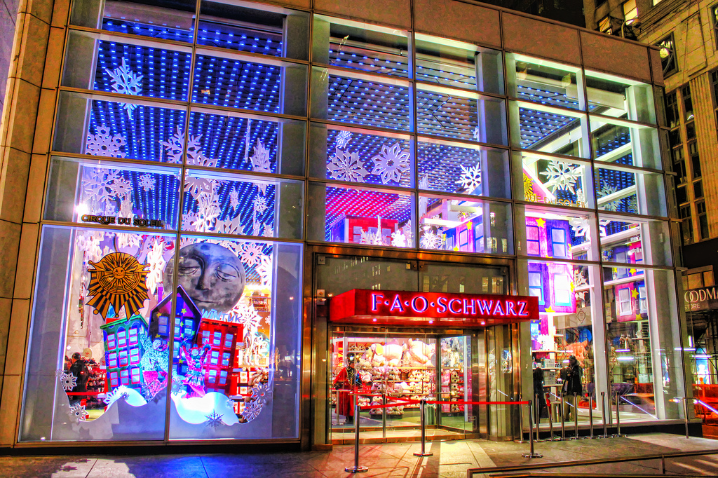 FAO Schwarz morphs into boutiques at Toy R Us stores 