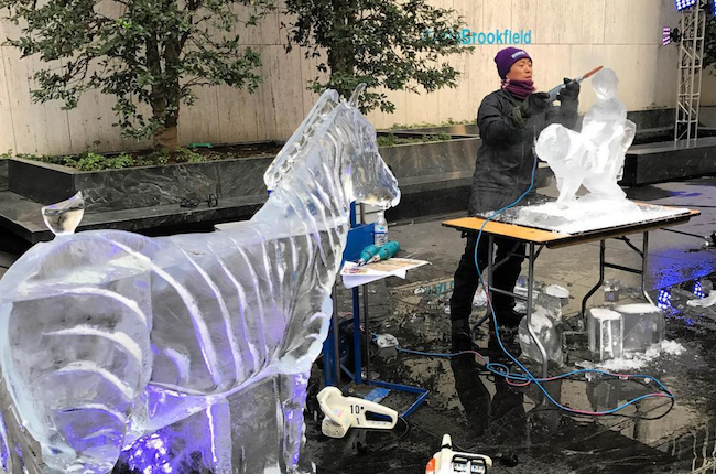 Check Out Some of the Amazing Animal Ice Sculptures Created Midtown ...